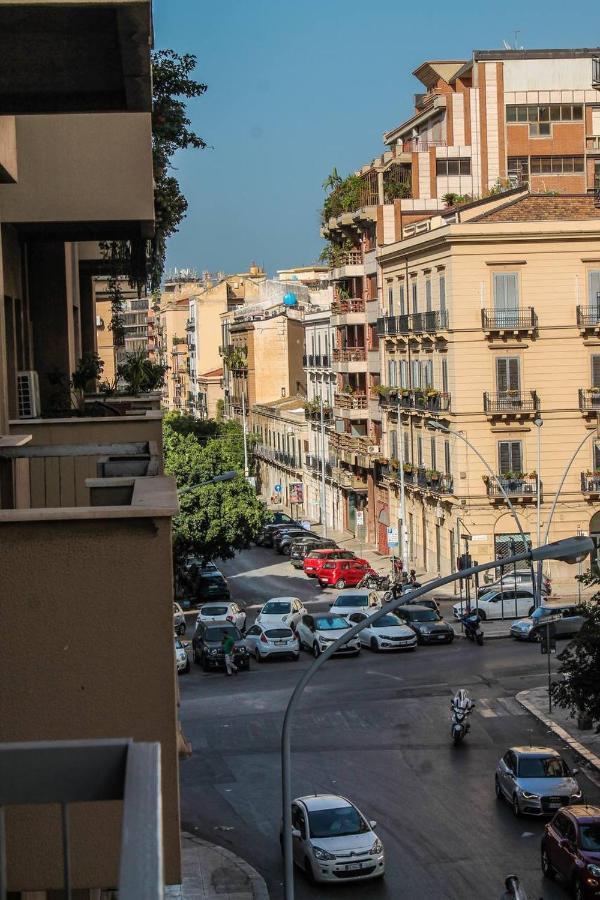 Alexander House Hotell Palermo Eksteriør bilde
