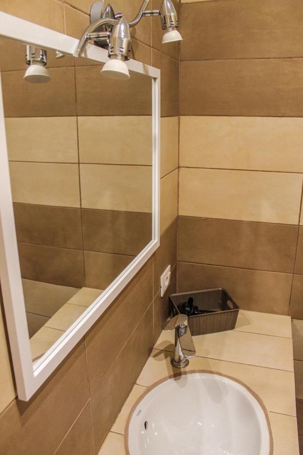 Alexander House Hotell Palermo Eksteriør bilde