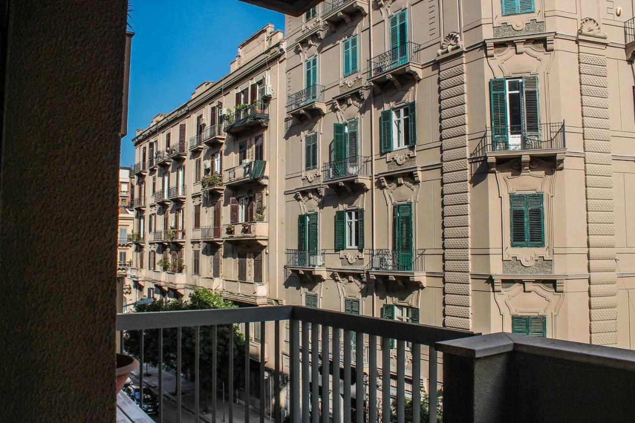 Alexander House Hotell Palermo Eksteriør bilde